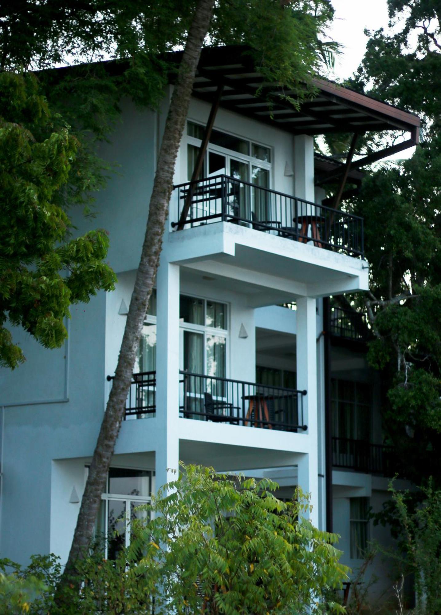 Jade Green Hotel ฮัมบานโตตา ภายนอก รูปภาพ